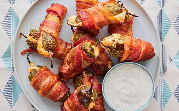 Идеальная закуска с каннабисом — халапеньо в беконе Готовые фаршированные халапеньо с канна-маслом